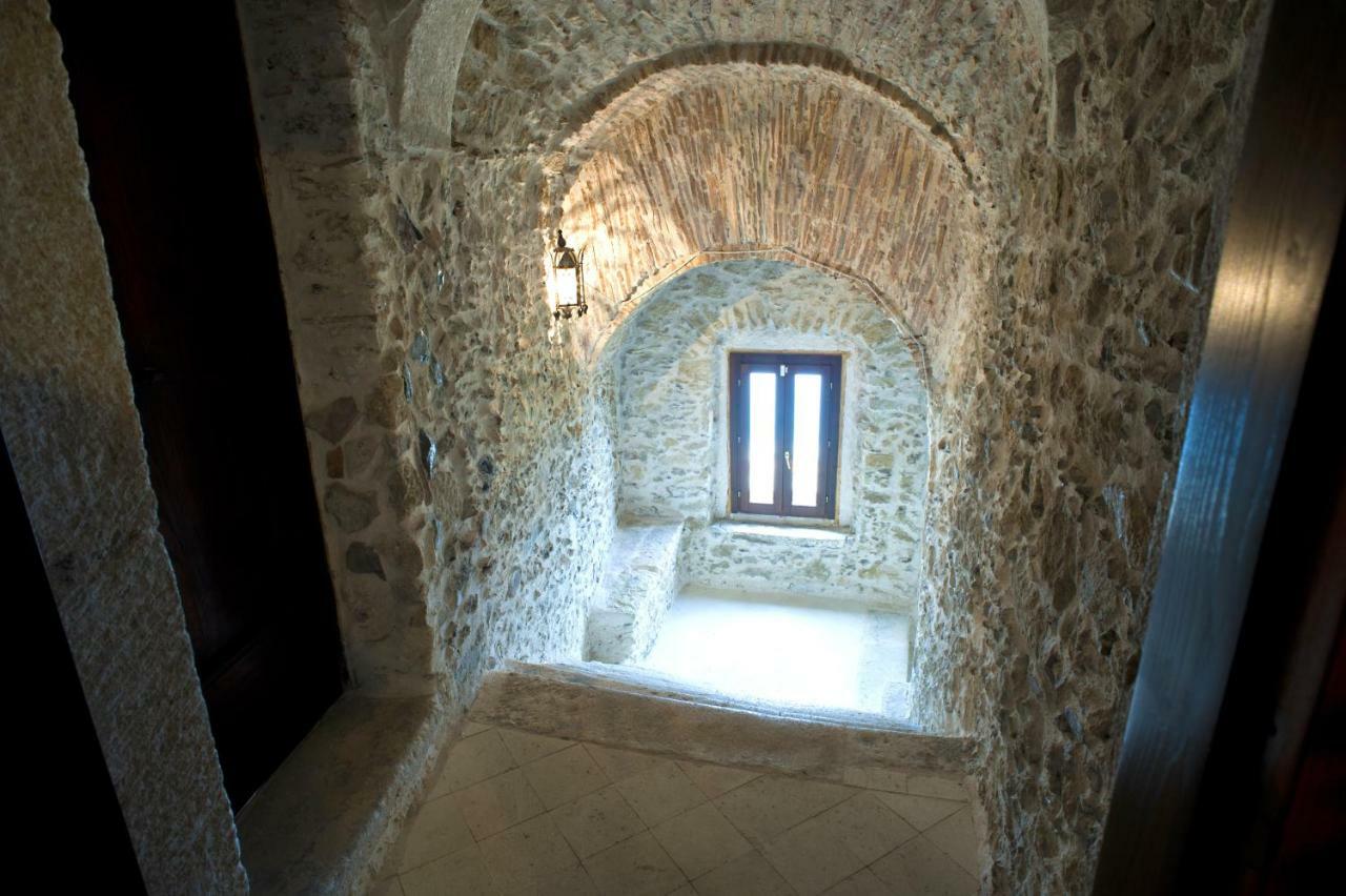 Residenza D'Epoca Borgodifiume Fiumefreddo Bruzio Exterior foto