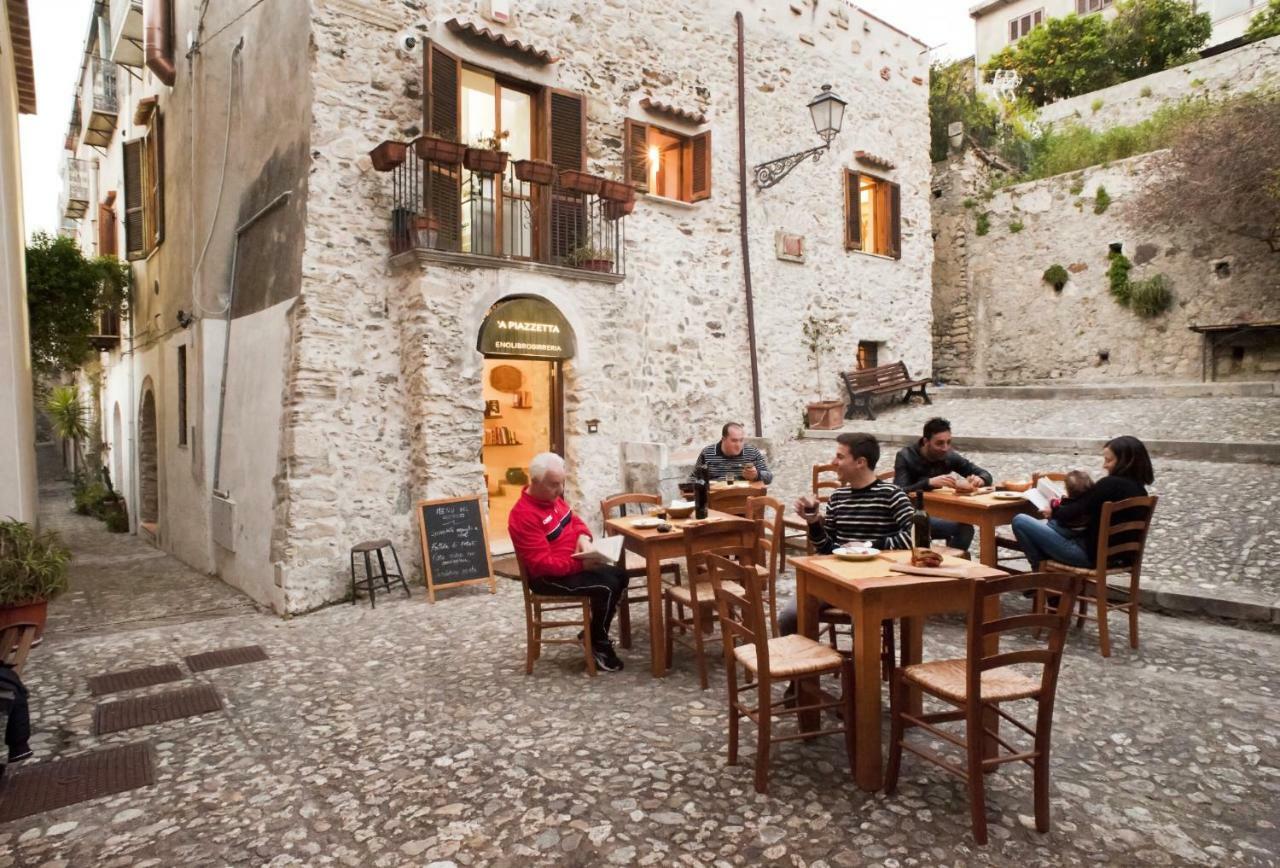 Residenza D'Epoca Borgodifiume Fiumefreddo Bruzio Exterior foto