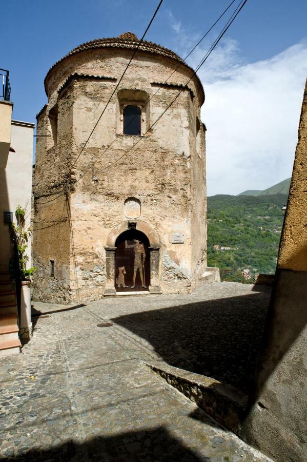 Residenza D'Epoca Borgodifiume Fiumefreddo Bruzio Exterior foto