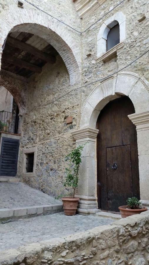 Residenza D'Epoca Borgodifiume Fiumefreddo Bruzio Exterior foto
